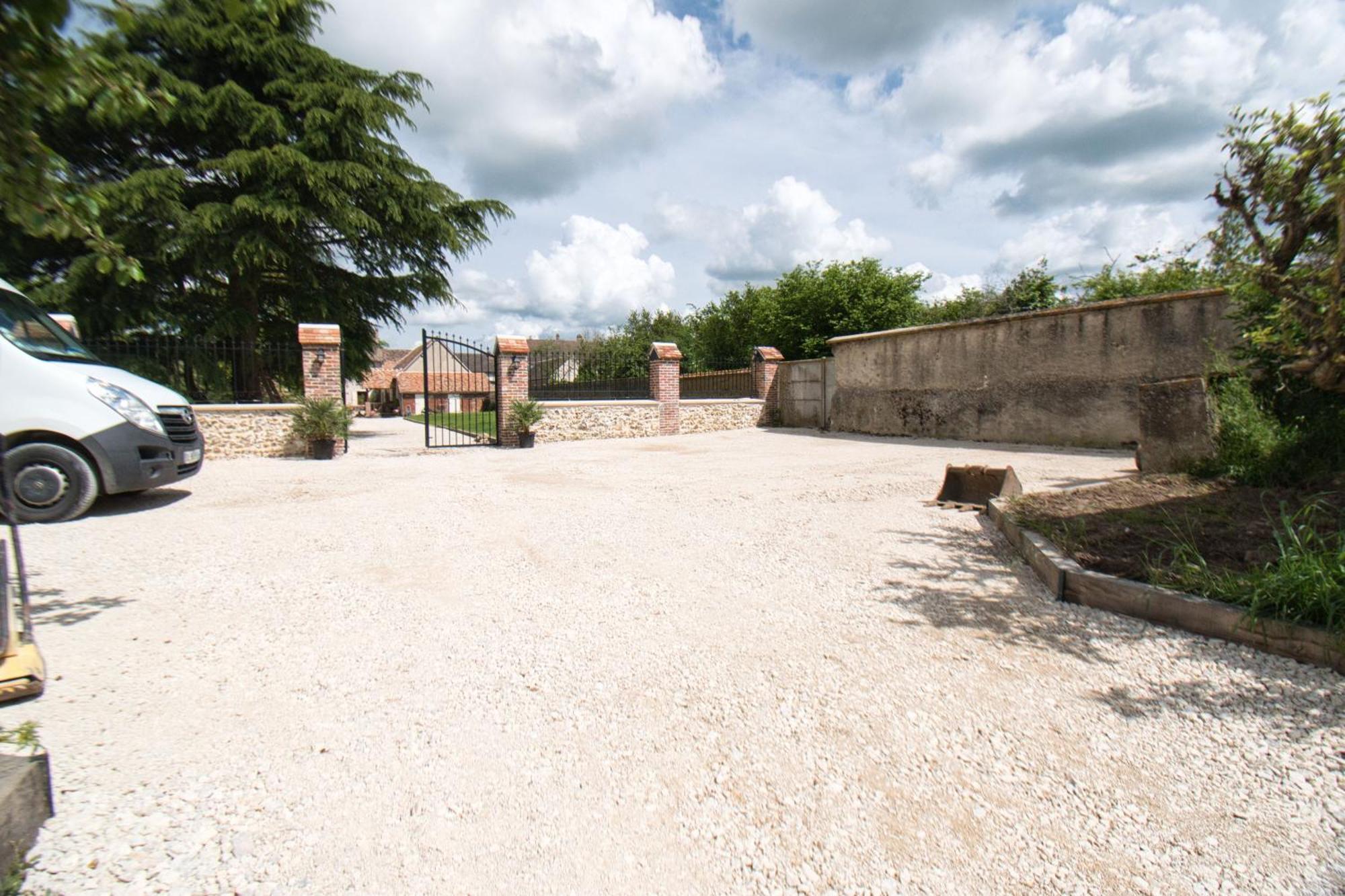 Le Relais Des Caleches - La Jungle Room Bu (Eure-et-Loir) エクステリア 写真