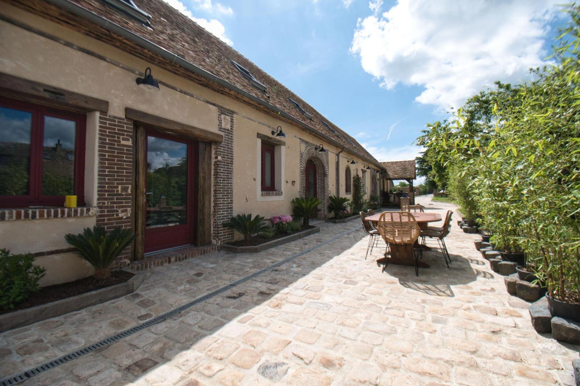 Le Relais Des Caleches - La Jungle Room Bu (Eure-et-Loir) エクステリア 写真